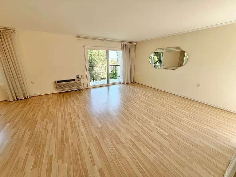 3486 Bahia Blanca W #3G — Photo 2
