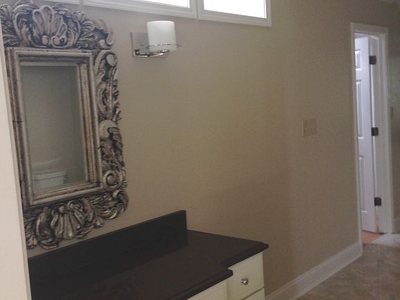 5th image of 1010 Honeycreek Dr