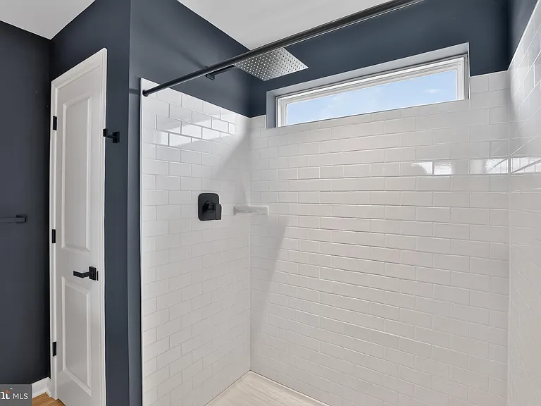 491 N Palace Dr — Photo 25