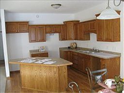 2nd image of 621 Ashley Ln SE