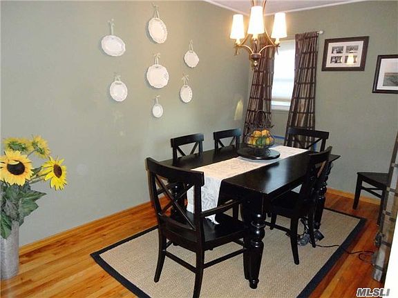 5th image of 27 Tappan Ave