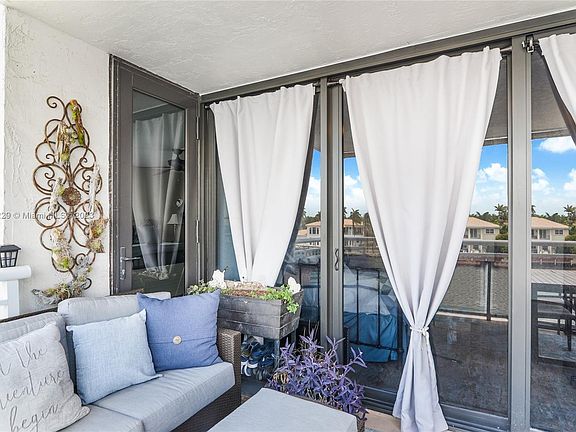 4th image of 1600 S Ocean Dr APT 4E