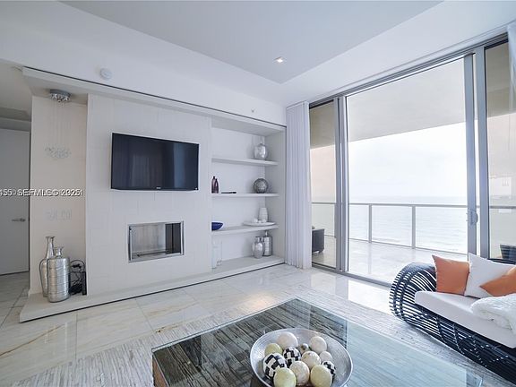 3rd image of 9705 Collins Ave