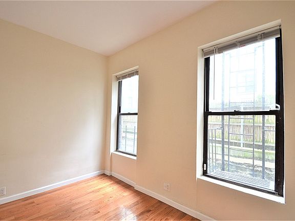 2nd image of 505 W 135th St APT 3