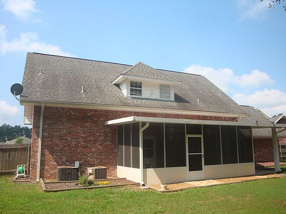 2nd image of 170 Zoe Dr