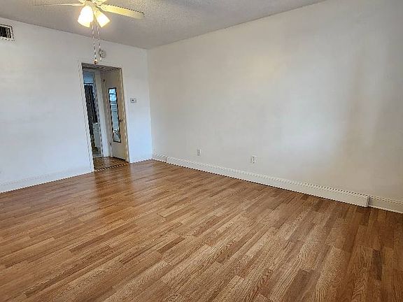 3rd image of 13940 Anona Heights Dr APT 112