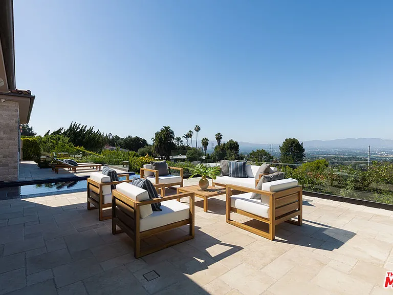 3116 Elvido Dr — Photo 38