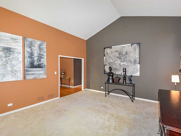 5th image of 102 Wysteria Dr