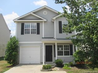 5600 Henderson Oaks Dr, Charlotte, NC 28269