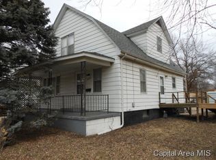 2104 N 17th St, Springfield, IL 62702