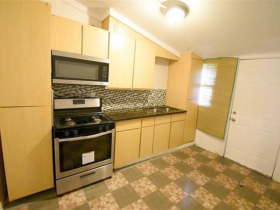 2nd image of 3637 Chimira Ln