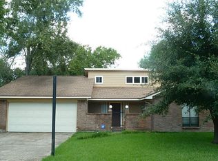 508 Pin Oak Dr, Baytown, TX 77520