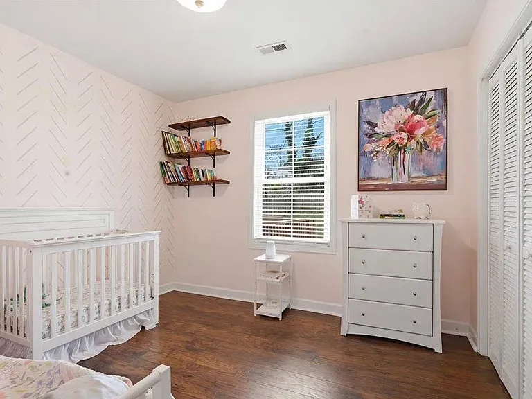 833 N Franklin Rd — Photo 10