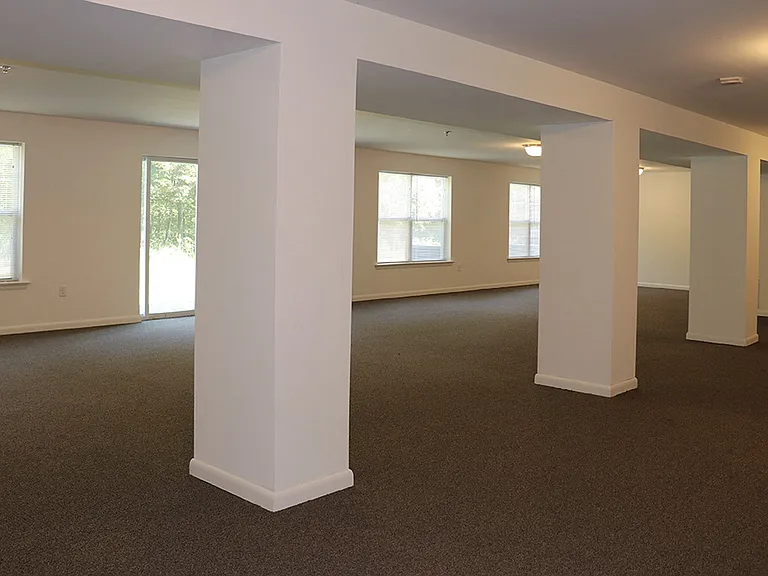 Laurelwood — Photo 14