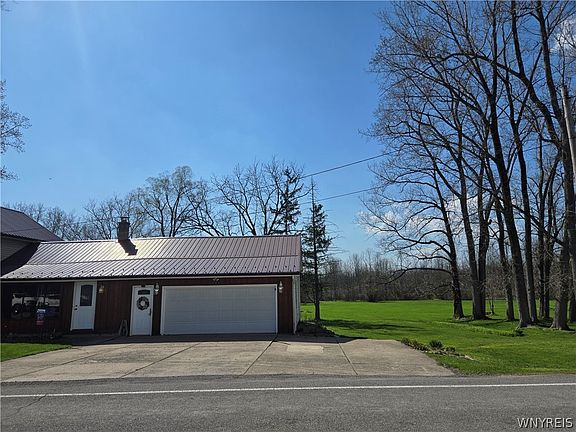 5th image of 8984 Lovers Lane Rd