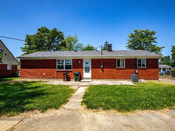 5th image of 10872 Sprucehill Dr
