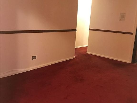 2nd image of 11860 Metropolitan Ave APT 3K