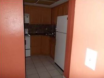 5th image of 13920 Lake Placid Ct APT B15