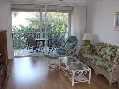 326 Bradstrom Cir APT 201F, Naples, FL, 34113