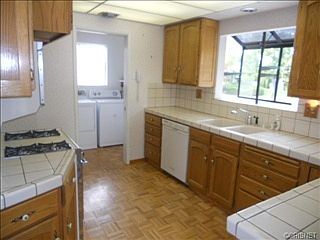 3rd image of 6120 Le Sage Ave