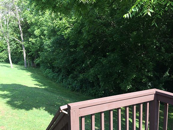 3rd image of 706 Cottonwood Dr