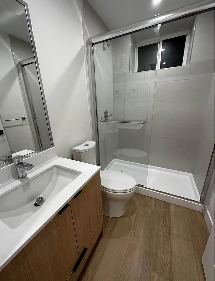 4 bed, 900 sqft, $1,250 — Photo 3