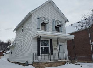 2922 Washington St, Dubuque, IA 52001