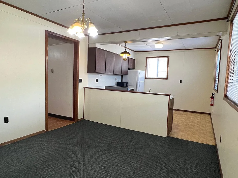 Living Room/Kitchen