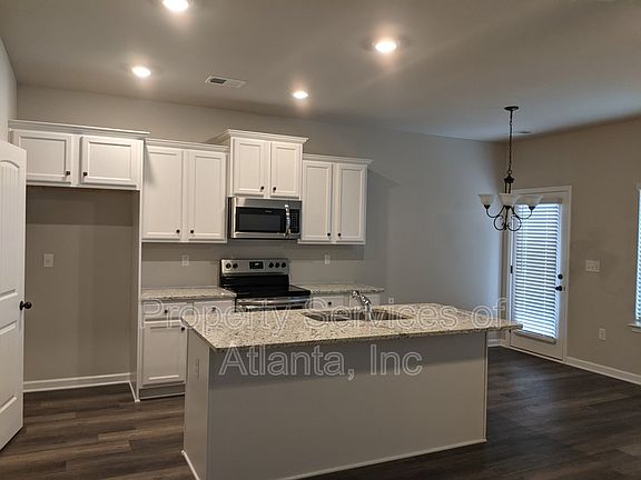 5th image of 711 Galveston Way