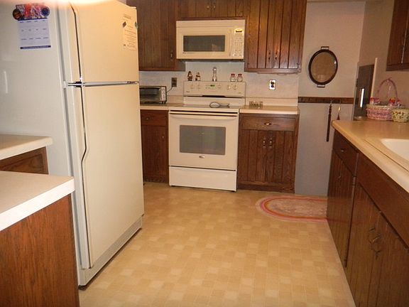 5th image of 8531 N Mango Ave