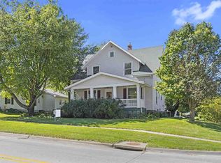 200 S Highland St, Williamsburg, IA 52361