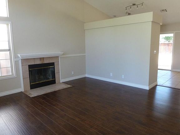5th image of 3057 Holline Ct