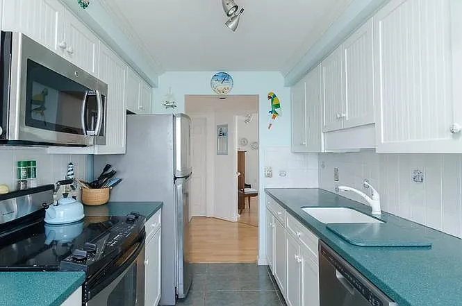 1 Commodore Ct — Photo 14