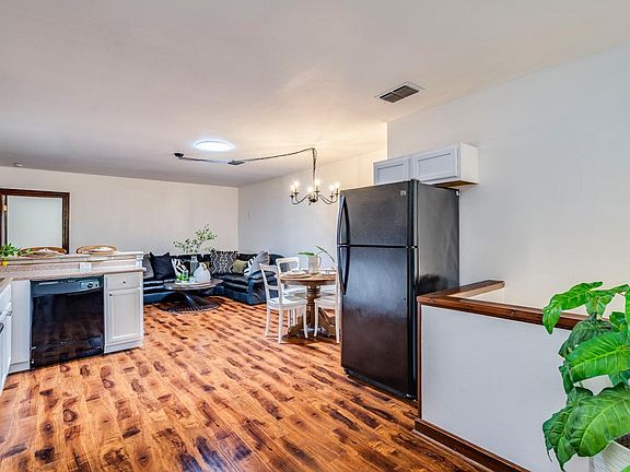 2nd image of 716 Center Cir #C