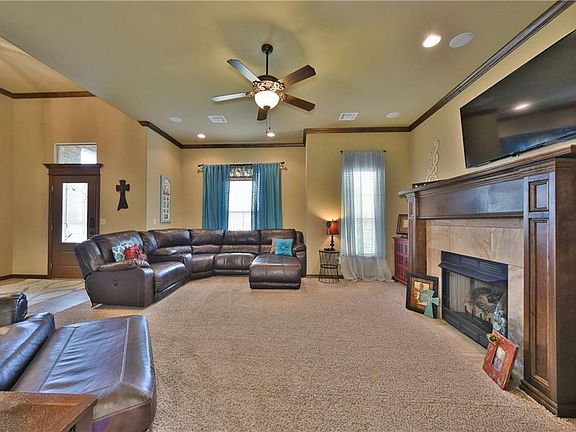 4th image of 13613 Keswick Ln