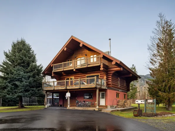 1539 Portage Rd, Pemberton, BC V0N 2L1