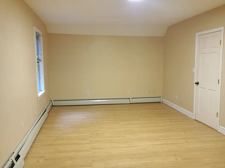 735 Newport Ave #1 — Photo 9