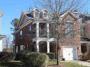 204 Longchamp Ln, Cary, NC 27519