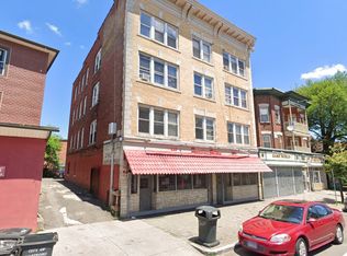 844 Park St, Hartford, CT 06106
