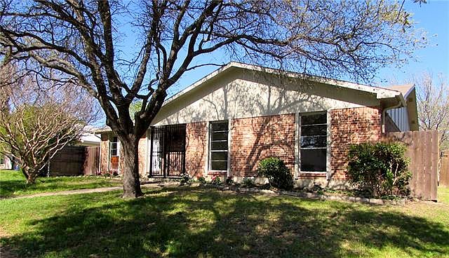 1st image of 2922 Rolling Hills Dr