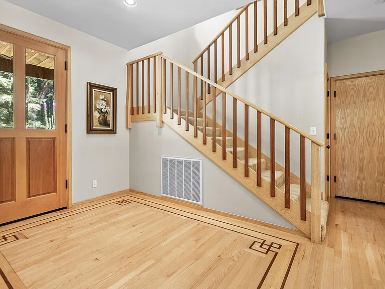 310 Wild Iris Ln — Photo 5