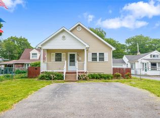 39 Castleford Rd, Rochester, NY 14616