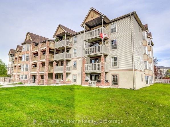 4005 Kilmer Dr #212, Burlington, ON L7M 4M2