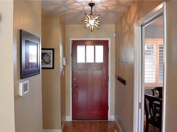 4th image of 1401 Spruce Dr