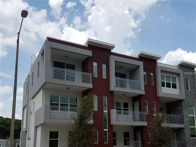1st image of 105 W Grant St #16
