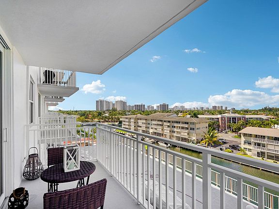 2nd image of 427 Golden Isles Drive #6d