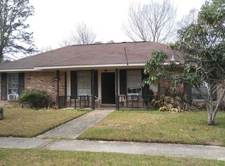 2175 Oak Grove Dr, Baton Rouge, LA 70815
