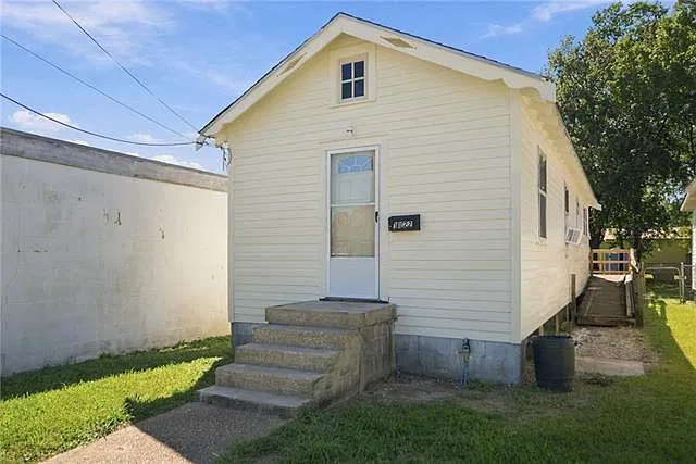 1 bed, 1.0 bath, 635 sqft, $1,100 — Photo 2