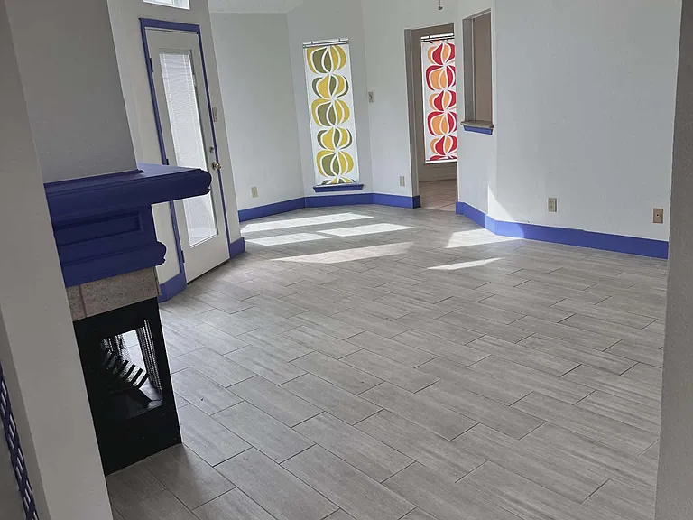 4124 Hollow Oak Dr — Photo 2