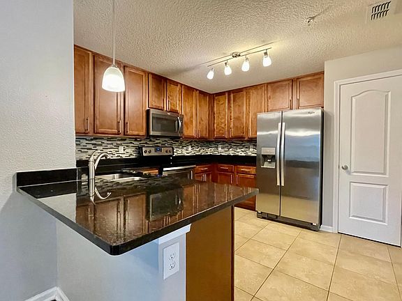 4th image of 131 Burnett Ct Unit 111